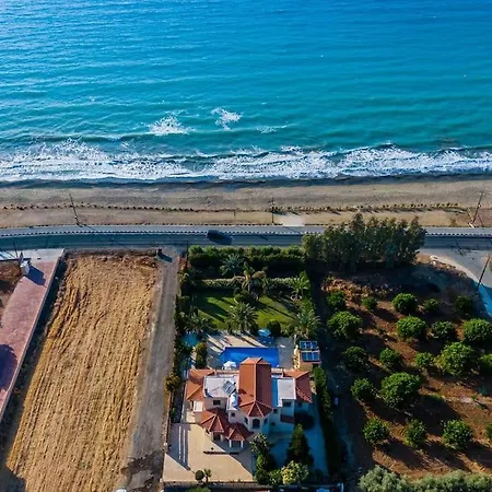 Villa Georgia Argáka