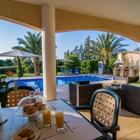 Villa Georgia Argáka